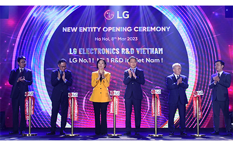 LG Executives, Vietnam government officials and others at the opening ceremony of LG R&D Subsidiary in Vietnam