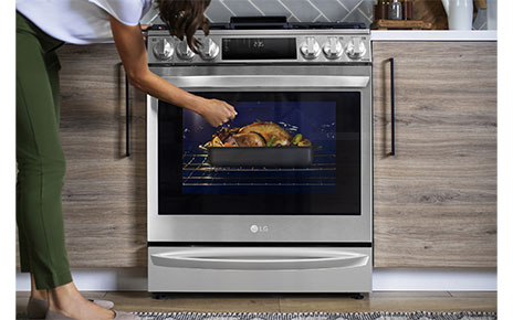 LG’s InstaView® Range with Air Sous Vide Is the Oven Home-Gourmands Have Been Waiting For