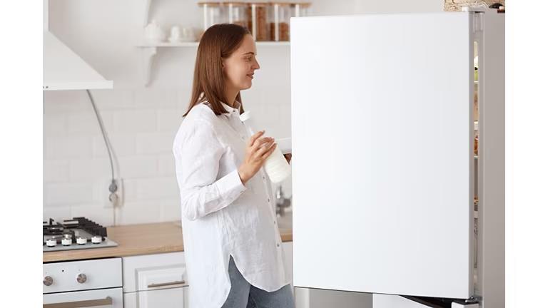 /th/images/blog-list/white-refrigerator-minimalist-style-beautiful-design/white-refrigerator-minimalist-style-beautiful-design-T.jpg