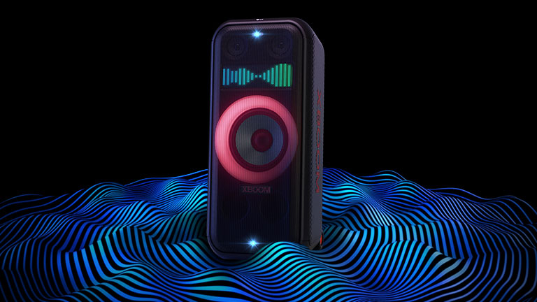 LG XBOOM XL7S is standing on the infinite space. Red woofer lighting and double strobe lightings are on. On top of the speaker a sound eq is displayed. Sound waves are coming out from the bottom of the speaker in order to emphasize its deep bass.