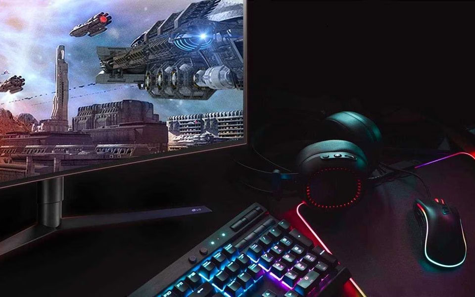 The ultimate gaming accessories for your LG Monitor