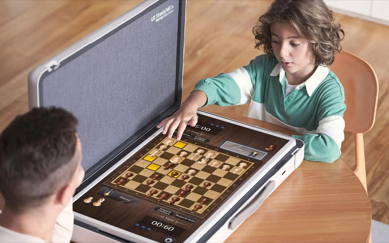 playing chess with lg stanbyme go